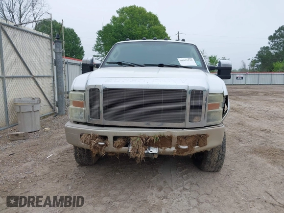2009 Ford F-250 XL z VIN 1FTSW21R89EA13708, wystawiony jako IAAI lot #41835218 z przebiegiem 303 693 mil mil oraz . Historia ofert i sprzedaży dostępna na DreamBid. Obrazek 13.