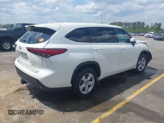 2021 Toyota Highlander L with VIN 5TDZZRAH7MS516123, listed as a IAAI auction lot 42010742 with 63,299 mi miles and . Bid and sale history available at DreamBid. Image 4.
