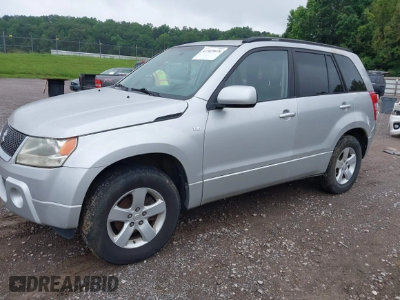2006 Suzuki Grand Vitara Premium with VIN JS3TD943364102972, listed as a IAAI auction lot 42369818 with 216,681 mi miles and . Bid and sale history available at DreamBid. Image 2.