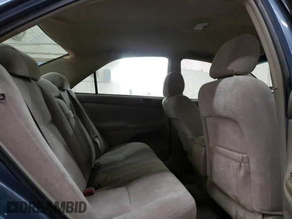 2004 Toyota Camry LE with VIN 4T1BE32K64U812388, listed as a Copart auction lot 82777563 with 209,219 mi miles and Clean Title. Bid and sale history available at carsss.com. Image 10.