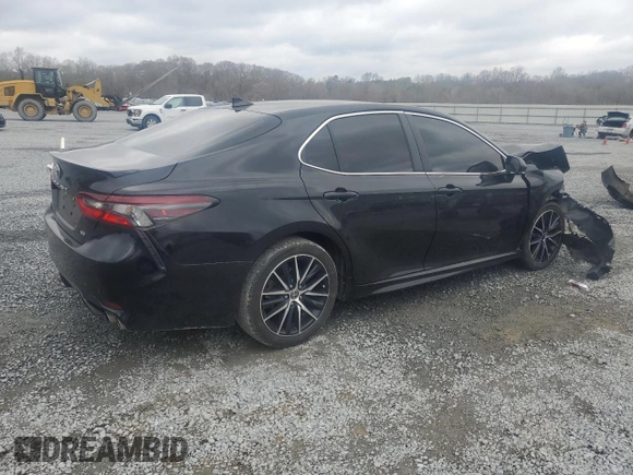 2022 Toyota Camry SE with VIN 4T1G11AK4NU645716, listed as a Copart auction lot 50390525 with 45,701 mi miles and Salvage Title. Bid and sale history available at carsss.com. Image 3.