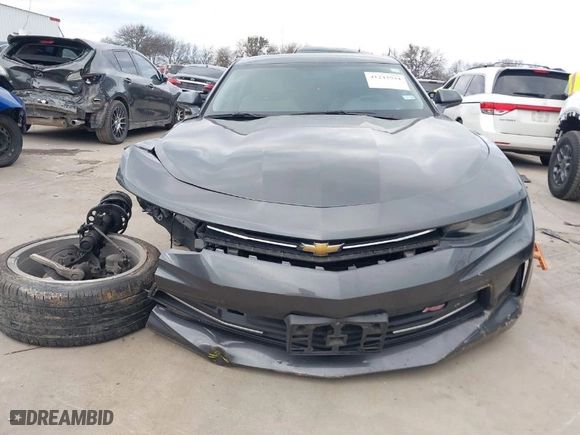 2018 Chevrolet Camaro 1LT with VIN 1G1FB1RS4J0133496, listed as a IAAI auction lot 41242934 with NaN miles. Bid and sale history available at carsss.com. Image 13.