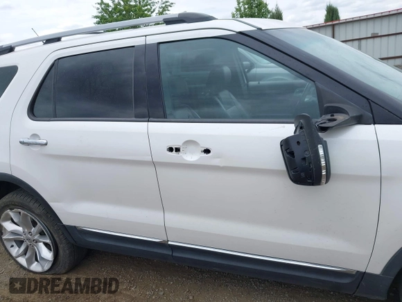 2011 Ford Explorer XLT with VIN 1FMHK8D83BGA83862, listed as a IAAI auction lot 42565783 with 152,406 mi miles and . Bid and sale history available at DreamBid. Image 13.
