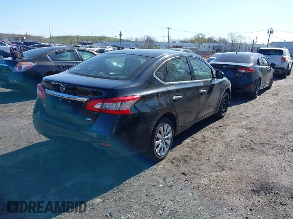 2015 Nissan Sentra SV z VIN 3N1AB7AP2FL685510, wystawiony jako IAAI lot #42061961 z przebiegiem 120 047 mil mil oraz . Historia ofert i sprzedaży dostępna na DreamBid. Obrazek 4.