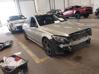 2016 Mercedes-Benz C 450 AMG z VIN 55SWF6EB2GU110774, wystawiony jako IAAI lot #42239393 z przebiegiem 41 237 mil mil oraz . Historia ofert i sprzedaży dostępna na DreamBid. Obrazek 1.