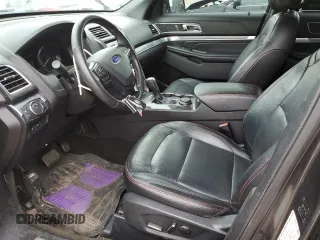 2017 Ford Explorer Sport z VIN 1FM5K8GTXHGC23921, wystawiony jako Copart lot #55084945 z przebiegiem 103 515 mil mil oraz Szkoda całkowita • Salvage title. Historia ofert i sprzedaży dostępna na DreamBid. Obrazek 7.