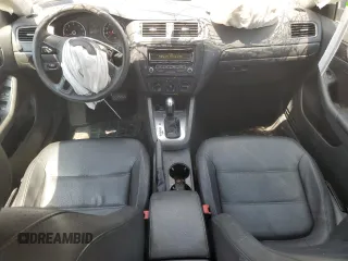 2014 Volkswagen Jetta SE with VIN 3VWD17AJ2EM360824, listed as a Copart auction lot 61420075 with 142,101 mi miles and Salvage title. Bid and sale history available at DreamBid. Image 8.