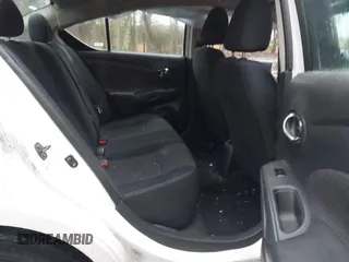 2016 Nissan Versa SV z VIN 3N1CN7APXGL879574, wystawiony jako IAAI lot #41510622 z przebiegiem 121 094 mil mil oraz . Historia ofert i sprzedaży dostępna na DreamBid. Obrazek 8.