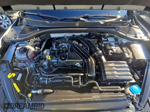 2024 Volkswagen Jetta S z VIN 3VW5M7BU3RM054029, wystawiony jako IAAI lot #42809045 z przebiegiem 22 859 mil mil oraz . Historia ofert i sprzedaży dostępna na DreamBid. Obrazek 6.