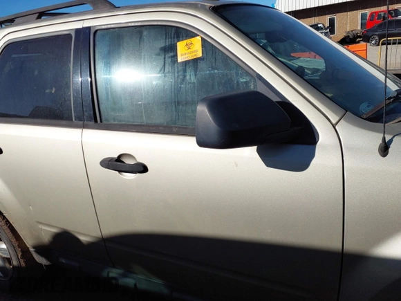 2011 Ford Escape XLT with VIN 1FMCU0D73BKB59185, listed as a IAAI auction lot 41718051 with 178,026 mi miles. Bid and sale history available at carsss.com. Image 13.
