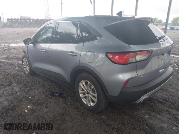 2022 Ford Escape SE with VIN 1FMCU0G66NUB41002, listed as a IAAI auction lot 42616921 with Not provided miles and . Bid and sale history available at DreamBid. Image 3.