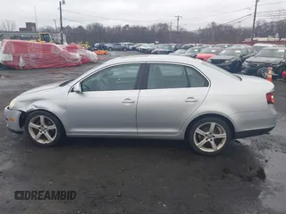 2009 Volkswagen Jetta Sedan SE with VIN 3VWRM71K29M147657, listed as a IAAI auction lot 41867252 with 87,625 mi miles. Bid and sale history available at carsss.com. Image 14.