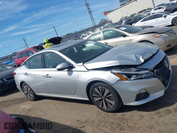 2019 Nissan Altima 2.5 SL with VIN 1N4BL4EV1KC248311, listed as a IAAI auction lot 41826242 with 107,101 mi miles. Bid and sale history available at carsss.com. Image 13.