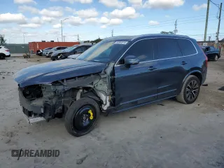2022 Volvo XC90 Momentum with VIN YV4102CK0N1872089, listed as a Copart auction lot 82864514 with 19,940 mi miles and Salvage Title. Bid and sale history available at DreamBid. Image 1.