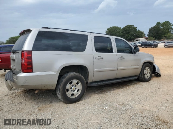 2007 Chevrolet Suburban LT with VIN 1GNFC16037J232196, listed as a Copart auction lot 72887074 with 262,163 mi miles and Salvage Title. Bid and sale history available at carsss.com. Image 3.