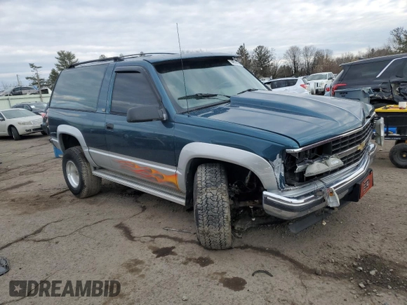 1993 Chevrolet Blazer z VIN 1GNEK18K0PJ341907, wystawiony jako Copart lot #46688435 z przebiegiem 210 382 mil mil oraz Szkoda całkowita • Salvage title. Historia ofert i sprzedaży dostępna na DreamBid. Obrazek 4.