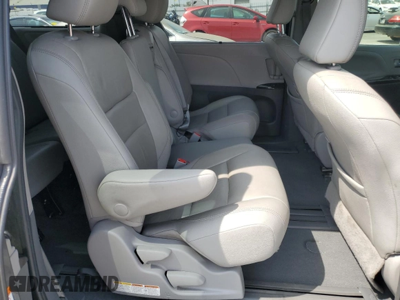 2020 Toyota Sienna XLE Auto Access Seat с VIN 5TDYZ3DC5LS054345, выставлен на аукционе Copart как лот 58808945 с пробегом Не указан миль и Списание • Salvage title. История ставок и продаж доступна на DreamBid. Изображение 11.