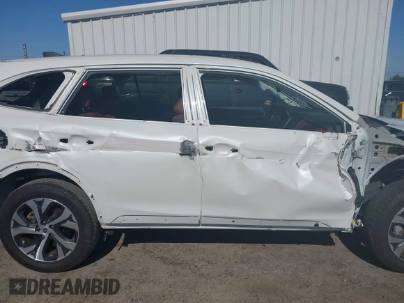 2022 Subaru Outback Touring XT with VIN 4S4BTGPD9N3276423, listed as a IAAI auction lot 42310970 with 8,266 mi miles and . Bid and sale history available at DreamBid. Image 14.