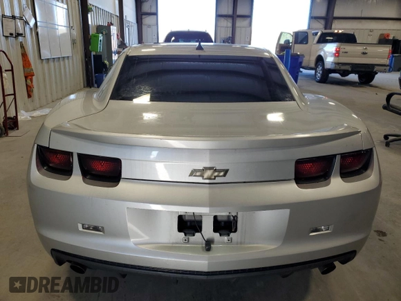 2011 Chevrolet Camaro 1LT z VIN 2G1FB1ED2B9134645, wystawiony jako Copart lot #87642705 z przebiegiem 174 958 mil mil oraz Szkoda całkowita • Salvage title. Historia ofert i sprzedaży dostępna na DreamBid. Obrazek 6.