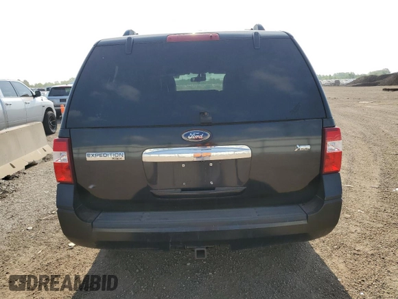 2010 Ford Expedition Limited z VIN 1FMJU2A50AEB57574, wystawiony jako Copart lot #57120165 z przebiegiem 158 987 mil mil oraz Czysty tytuł • Clean title. Historia ofert i sprzedaży dostępna na DreamBid. Obrazek 6.