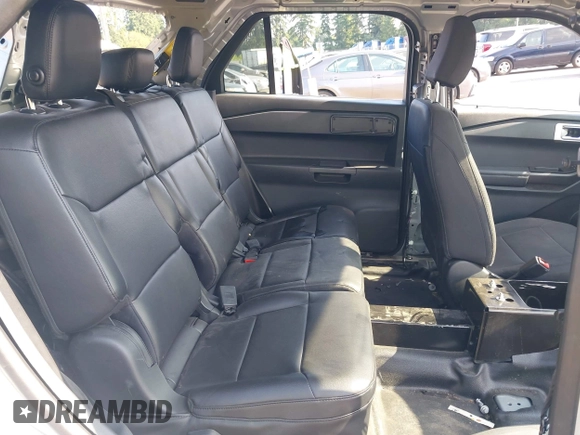 2020 Ford Police Interceptor z VIN 1FM5K8AC1LGC94166, wystawiony jako IAAI lot #42526680 z przebiegiem Nie podano mil oraz . Historia ofert i sprzedaży dostępna na DreamBid. Obrazek 8.
