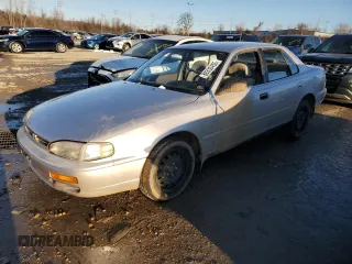 1996 Toyota Camry LE z VIN 4T1BF12K4TU138175, wystawiony jako Copart lot #88330455 z przebiegiem 207 614 mil mil oraz Szkoda całkowita • Salvage title. Historia ofert i sprzedaży dostępna na DreamBid. Obrazek 1.