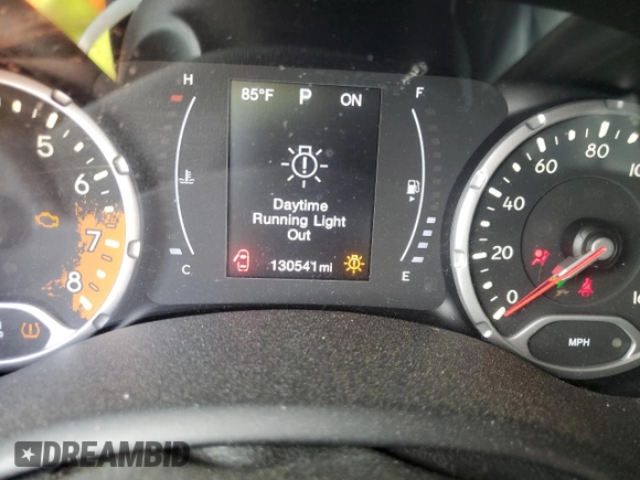 2018 Jeep Renegade Latitude with VIN ZACCJABB3JPH11802, listed as a Copart auction lot 54822645 with 130,541 mi miles and Salvage title. Bid and sale history available at DreamBid. Image 9.
