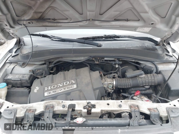 2005 Honda Pilot EX-L with RES with VIN 5FNYF186X5B062577, listed as a IAAI auction lot 42018093 with 209,321 mi miles. Bid and sale history available at carsss.com. Image 10.