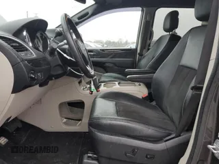 2019 Dodge Grand Caravan SXT with VIN 2C4RDGCG3KR679543, listed as a Copart auction lot 52520185 with 81,114 mi miles and Salvage Title. Bid and sale history available at DreamBid. Image 7.