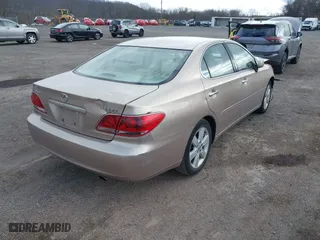 2005 Lexus ES 330 with VIN JTHBA30G255073920, listed as a IAAI auction lot 41886960 with 118,848 mi miles. Bid and sale history available at carsss.com. Image 4.