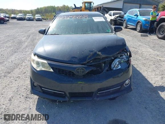 2012 Toyota Camry L with VIN 4T1BF1FK9CU611840, listed as a IAAI auction lot 42029268 with 212,972 mi miles. Bid and sale history available at carsss.com. Image 13.
