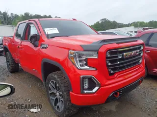 2021 GMC Sierra 1500 AT4 z VIN 3GTP9EED8MG189186, wystawiony jako IAAI lot #42100433 z przebiegiem 62 123 mil mil oraz . Historia ofert i sprzedaży dostępna na DreamBid. Obrazek 1.