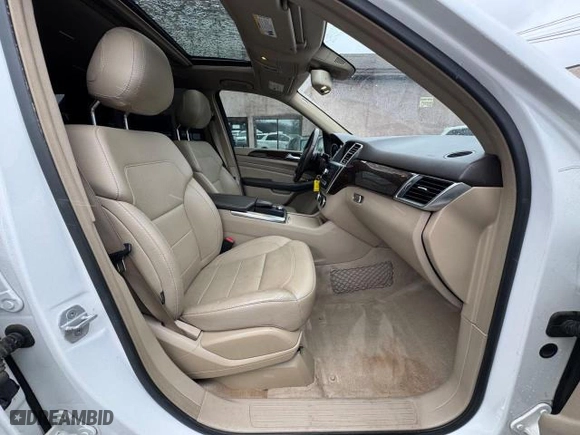 2015 Mercedes-Benz M-Class ML 350 with VIN 4JGDA5HB9FA603223, listed as a Copart auction lot 51391095 with NaN miles and Clean Title. Bid and sale history available at carsss.com. Image 5.
