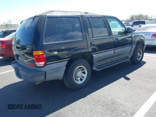 1998 Mercury Mountaineer with VIN 4M2ZU55P4WUJ27313, listed as a IAAI auction lot 41824204 with 207,626 mi miles. Bid and sale history available at carsss.com. Image 4.