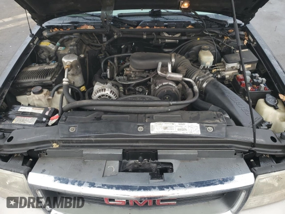 1998 GMC Jimmy SL with VIN 1GKCS13W8W2572514, listed as a Copart auction lot 83016224 with 85,044 mi miles and Salvage Title. Bid and sale history available at carsss.com. Image 14.