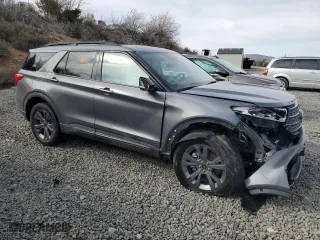 2023 Ford Explorer XLT with VIN 1FMSK8DH6PGB80633, listed as a Copart auction lot 48258395 with 14,965 mi miles and Salvage Title. Bid and sale history available at carsss.com. Image 4.
