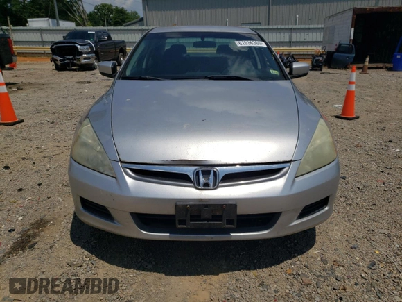 2006 Honda Accord LX SE with VIN 1HGCM56306A047940, listed as a Copart auction lot 61636365 with 197,560 mi miles and Clean title. Bid and sale history available at DreamBid. Image 5.