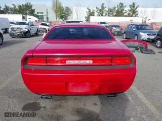 2011 Dodge Challenger with VIN 2B3CJ4DG6BH575065, listed as a IAAI auction lot 41804599 with 233,373 mi miles. Bid and sale history available at carsss.com. Image 17.