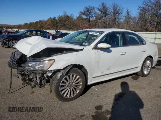 2017 Volkswagen Passat SE z VIN 1VWBT7A3XHC071165, wystawiony jako Copart lot #45755595 z przebiegiem 34 633 mil mil oraz Szkoda całkowita • Salvage title. Historia ofert i sprzedaży dostępna na DreamBid. Obrazek 1.
