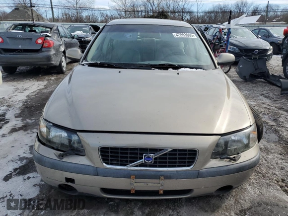 2001 Volvo S60 with VIN YV1RS61R812081198, listed as a Copart auction lot 42083995 with 96,753 mi miles and Salvage Title. Bid and sale history available at carsss.com. Image 5.