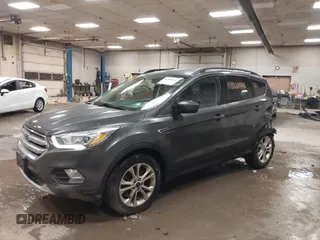 2017 Ford Escape SE with VIN 1FMCU9G9XHUB71008, listed as a IAAI auction lot 40909330 with 181,480 mi miles. Bid and sale history available at carsss.com. Image 2.