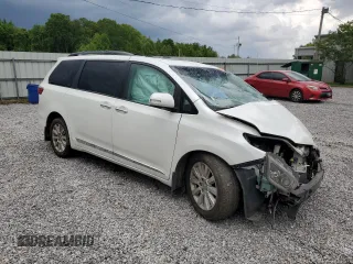2015 Toyota Sienna XLE with VIN 5TDYK3DC7FS585748, listed as a Copart auction lot 55459495 with Not provided miles and Salvage title. Bid and sale history available at DreamBid. Image 4.
