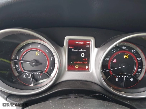 2014 Dodge Journey SE with VIN 3C4PDCAB8ET153272, listed as a IAAI auction lot 41930909 with 189,561 mi miles. Bid and sale history available at carsss.com. Image 7.