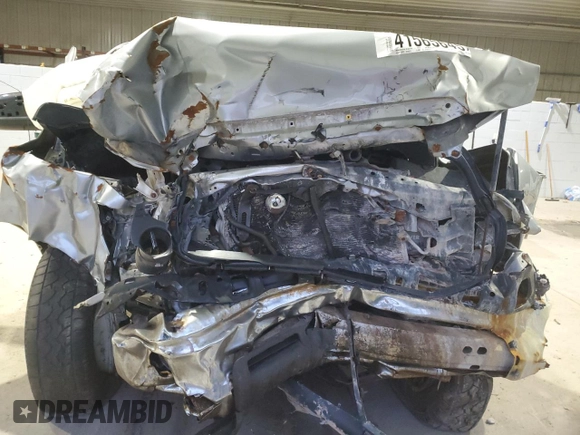 2010 Toyota Tundra 4WD Truck with VIN 5TFUM5F15AX001947, listed as a Copart auction lot 41565645 with 0 mi miles and Salvage Title. Bid and sale history available at carsss.com. Image 5.