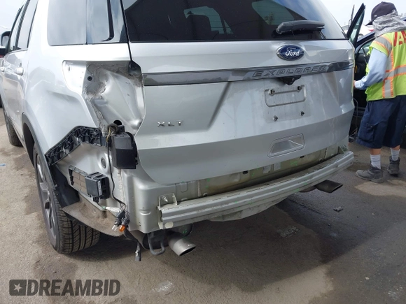2017 Ford Explorer XLT с VIN 1FM5K7D81HGA23147, выставлен на аукционе IAAI как лот 42360294 с пробегом 169 357 миль миль и . История ставок и продаж доступна на DreamBid. Изображение 6.