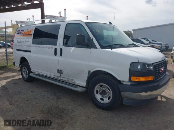 2019 GMC Savana Cargo with VIN 1GTW7AFG4K1269843, listed as a IAAI auction lot 41848438 with 70,419 mi miles. Bid and sale history available at carsss.com. Image 1.