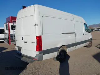 2021 Mercedes-Benz Sprinter Cargo with VIN W1Y4ECHY2MT064412, listed as a IAAI auction lot 41069328 with 88,526 mi miles and . Bid and sale history available at carsss.com. Image 4.