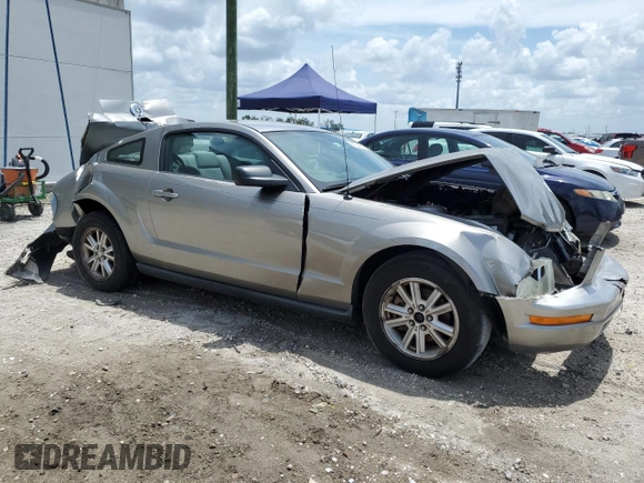 2008 Ford Mustang Deluxe with VIN 1ZVHT80N785206285, listed as a Copart auction lot 64834904 with 129,144 mi miles and Salvage Title. Bid and sale history available at carsss.com. Image 4.