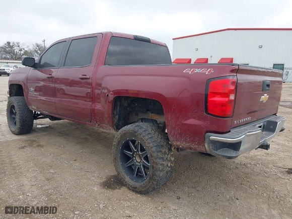 2014 Chevrolet Silverado 1500 LT with VIN 3GCUKREC0EG205646, listed as a IAAI auction lot 41436218 with 189,162 mi miles. Bid and sale history available at carsss.com. Image 3.