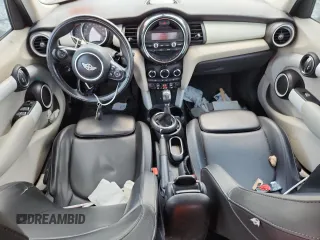 2015 MINI Hardtop 4 Door S z VIN WMWXU3C50F2B56953, wystawiony jako Copart lot #58579615 z przebiegiem Nie podano mil oraz Szkoda całkowita • Salvage title. Historia ofert i sprzedaży dostępna na DreamBid. Obrazek 8.